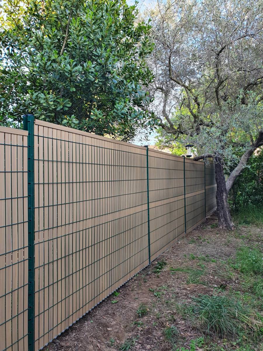 Installation clôture rigide lame pvc Velaux 13