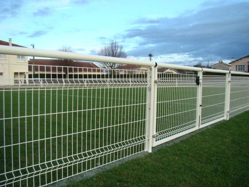 clôture main courante stade