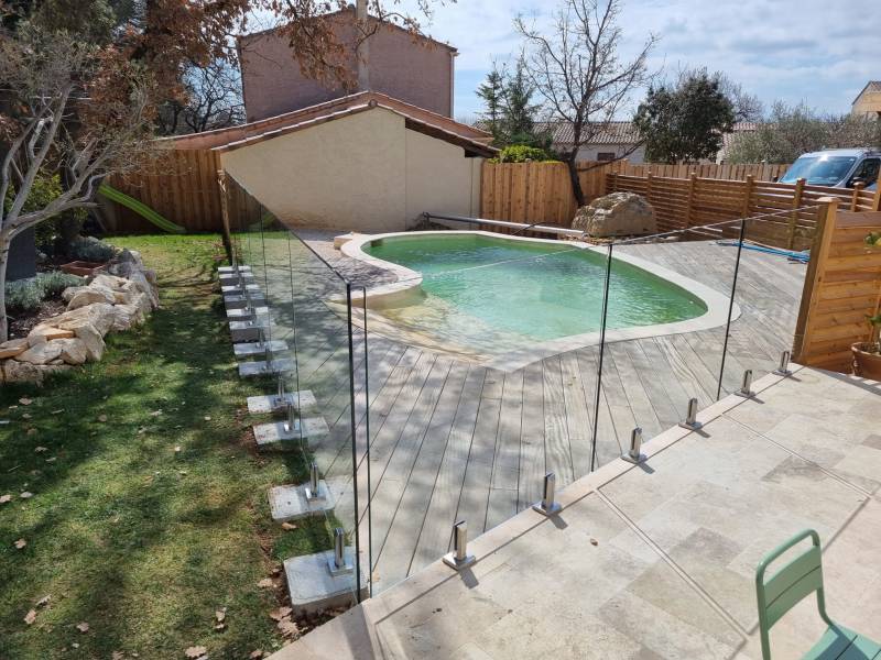 Professionnel clôture piscine en verre 13